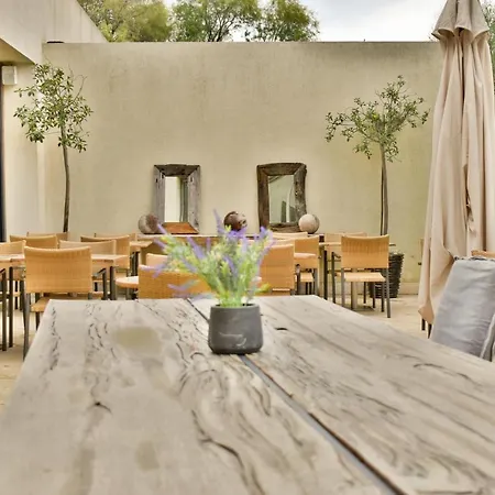 Plaza 5* Anavyssos