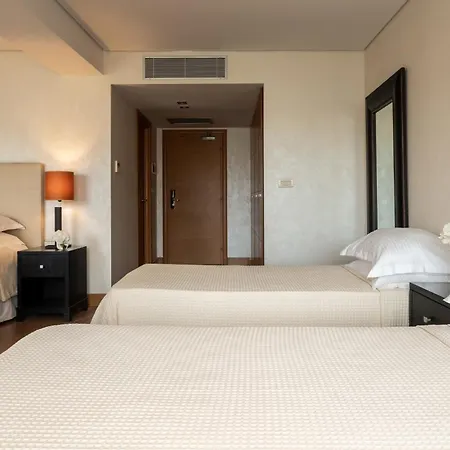 Курортный комплекс Plaza 5*
